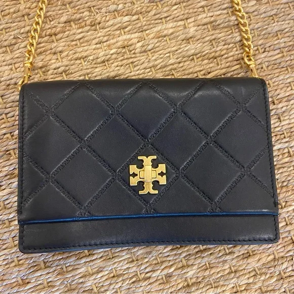 Tory Burch Black Quilted Crossbody (and Clutch) Bag - Picture 3 of 8